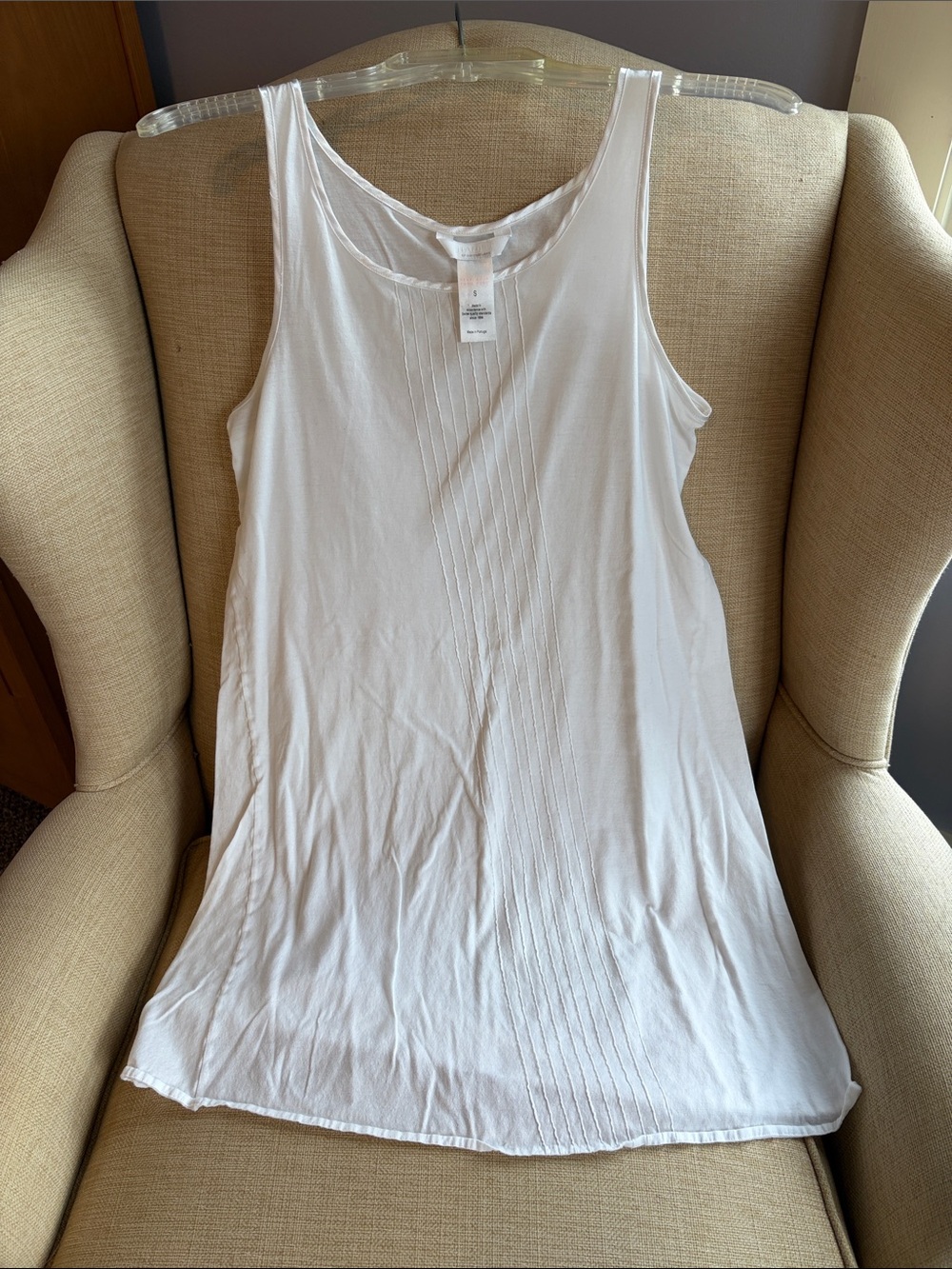 Women’s Hanro White Sleeveless Pintuck tank